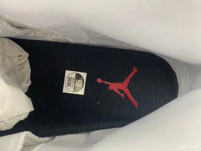 Kick Theory CT8013-162 Taxi Air 12 Red Jordan 0510